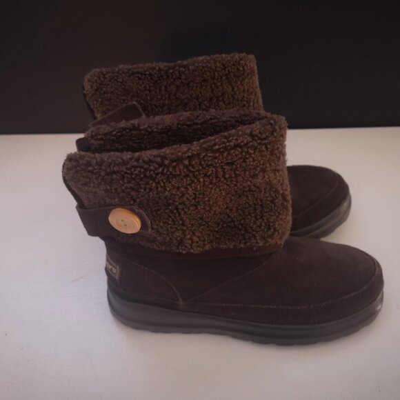 Skechers Ladies Dark Brown Leather Upper with Faux Fur Boots - Picture 1 of 9